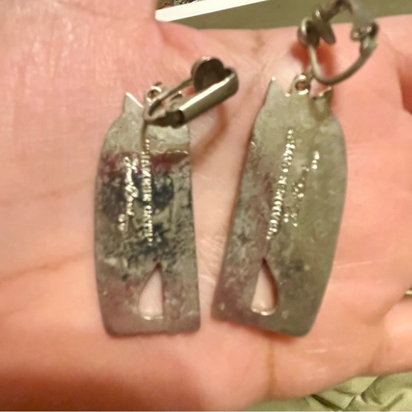 Laurel Burch Cat Earrings - Gray and Pink - Picture 2 of 3